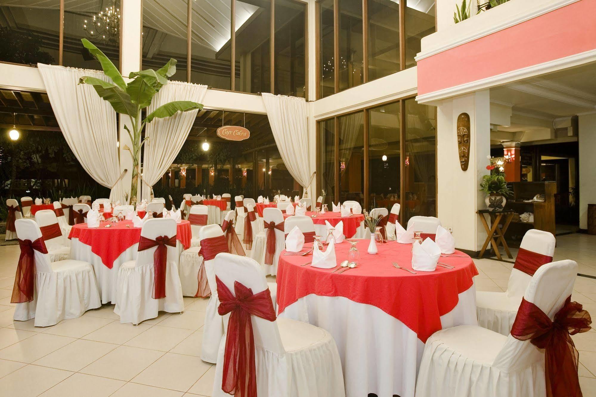 Grand Legi Hotel Mataram Eksteriør bilde